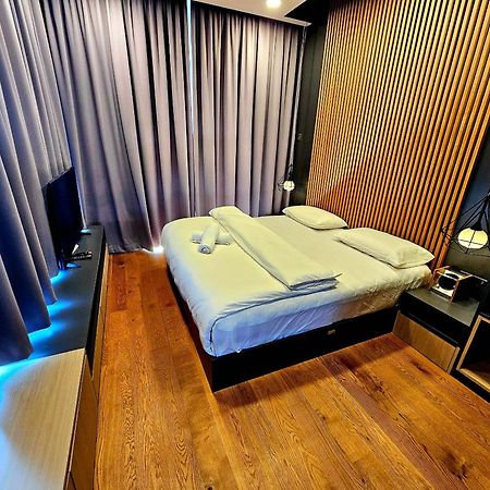Usj One Subang Jaya By Widebed Apartment ภายนอก รูปภาพ